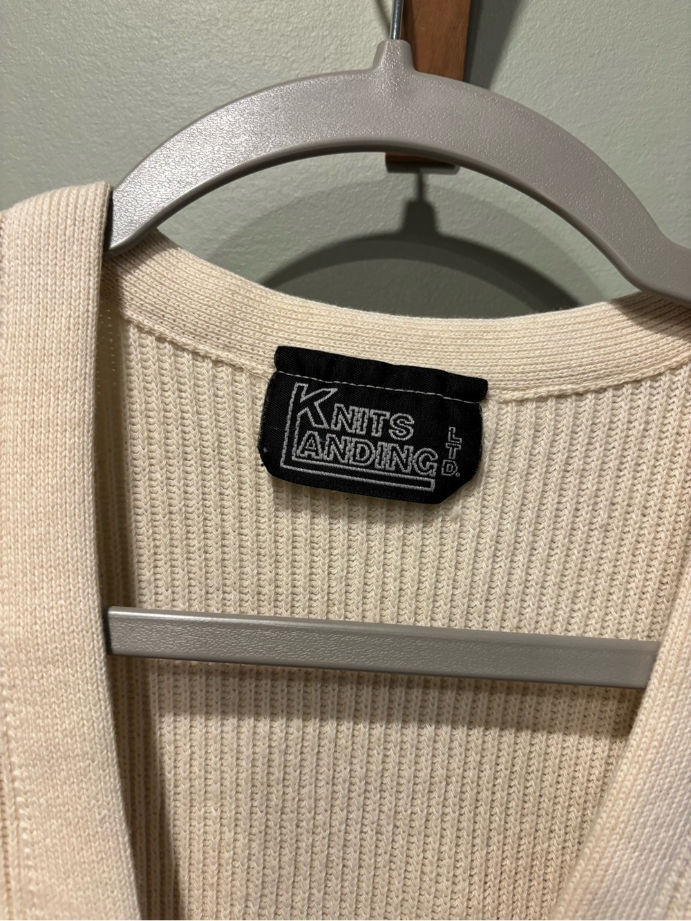Vintage Cream Ribbed Button-Front Tank - Picture 3 of 5